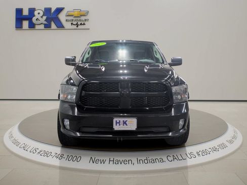 Used 2019 RAM 1500 Express w/ Wheel & Sound Group AWD/4WD image 2
