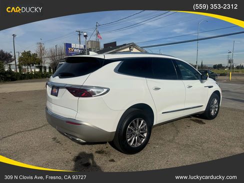 Used 2022 Buick Enclave Essence image 5
