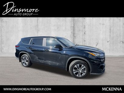 Used 2023 Toyota Highlander XLE