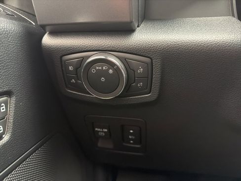 Used 2020 Ford F150 XLT w/ Equipment Group 302A Luxury image 14