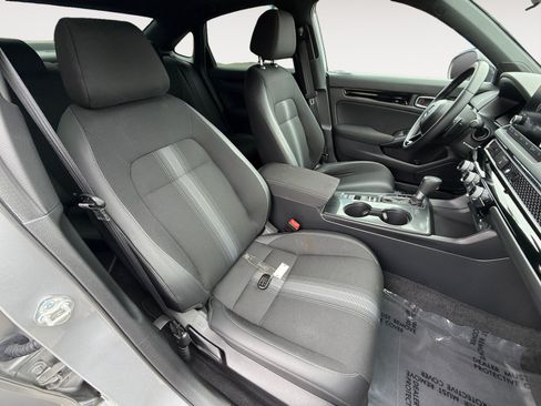 Used 2025 Honda Civic Sport image 19