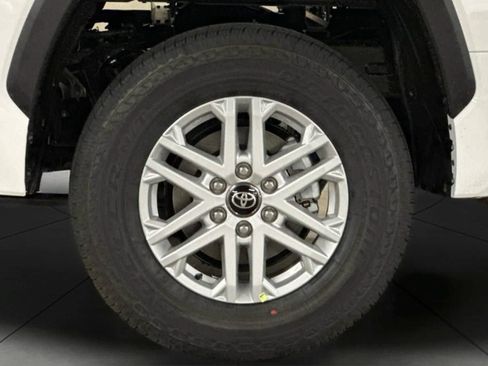 New 2026 Toyota Tundra SR5 w/ SR5 Convenience Package RWD image 32