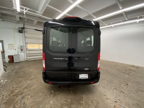 Used 2023 Ford Transit 350 XLT image 5