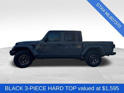 Used 2021 Jeep Gladiator Willys image 4