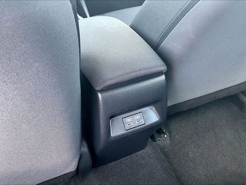 Used 2023 Toyota Corolla LE image 10