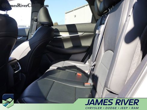 Used 2023 INFINITI QX50 Luxe image 18
