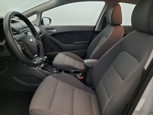 Used 2017 Kia Forte LX FWD image 17