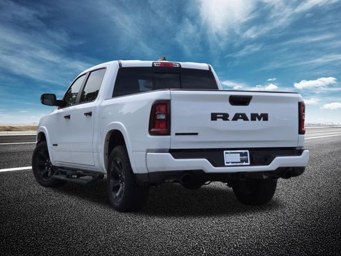 Used 2025 RAM 1500 Big Horn RWD image 17