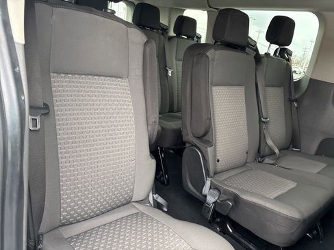 Used 2023 Ford Transit 350 XLT image 34