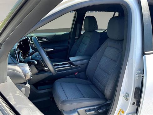Used 2025 Chevrolet Equinox LT AWD/4WD image 24