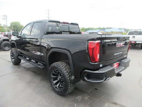 Used 2019 GMC Sierra 1500 AT4 w/ AT4 Premium Package AWD/4WD image 9