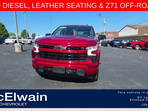 Used 2025 Chevrolet Silverado 1500 RST w/ Convenience Package II AWD/4WD image 4