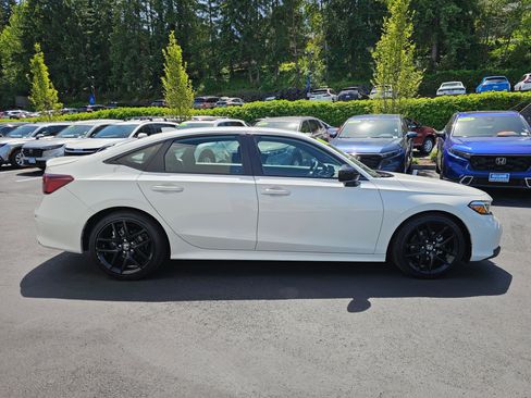 Used 2025 Honda Civic Sport image 8