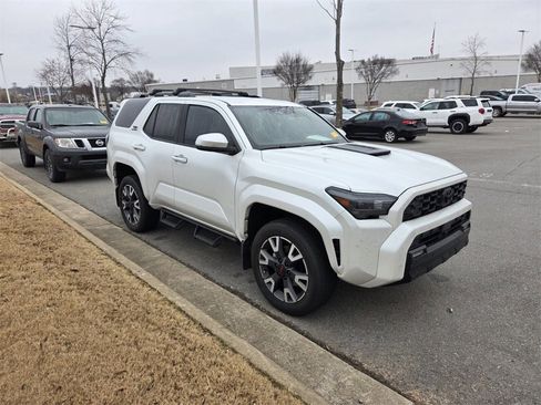 Used 2025 Toyota 4Runner TRD Sport image 9