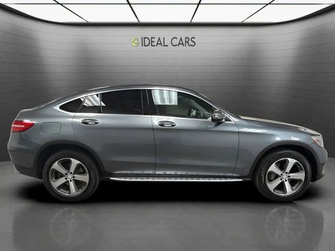 Used 2017 Mercedes-Benz GLC 300 4MATIC Coupe image 4