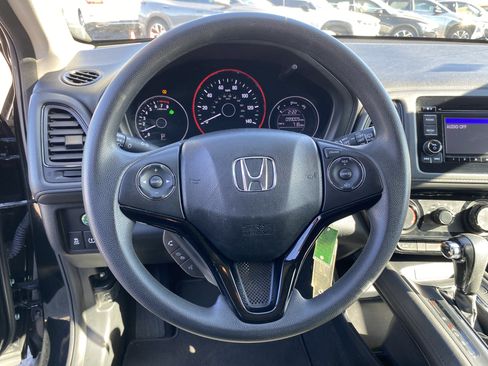 Used 2022 Honda HR-V LX image 24