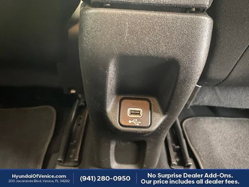Used 2021 Jeep Renegade Latitude FWD image 38