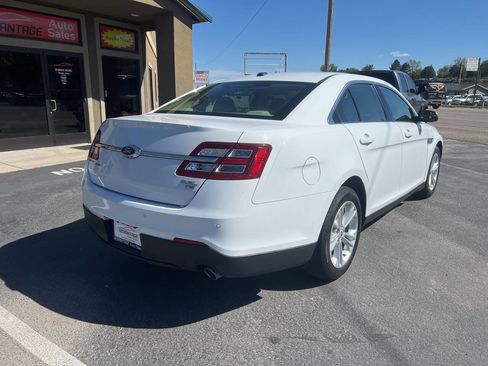 Used 2017 Ford Taurus SEL image 6