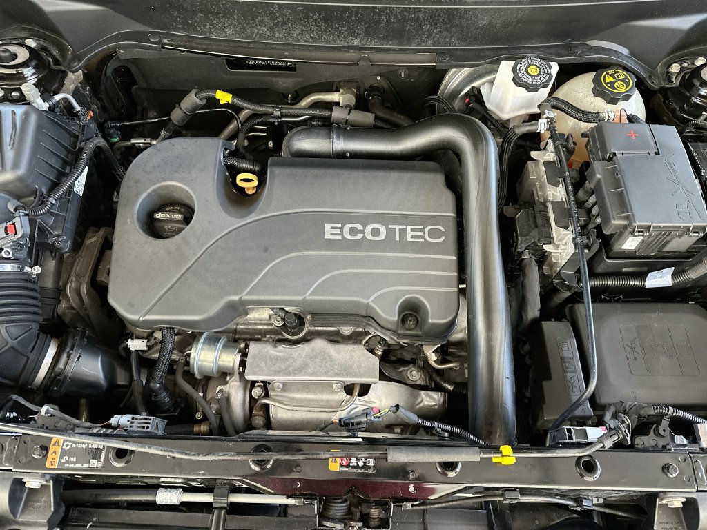 Used 2020 Chevrolet Equinox Premier FWD image 31