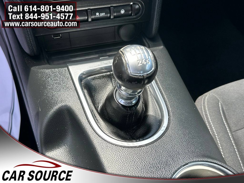 Used 2018 Ford Mustang Coupe RWD image 18