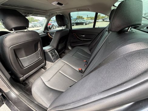 Used 2018 BMW 320i 320i Sedan image 10