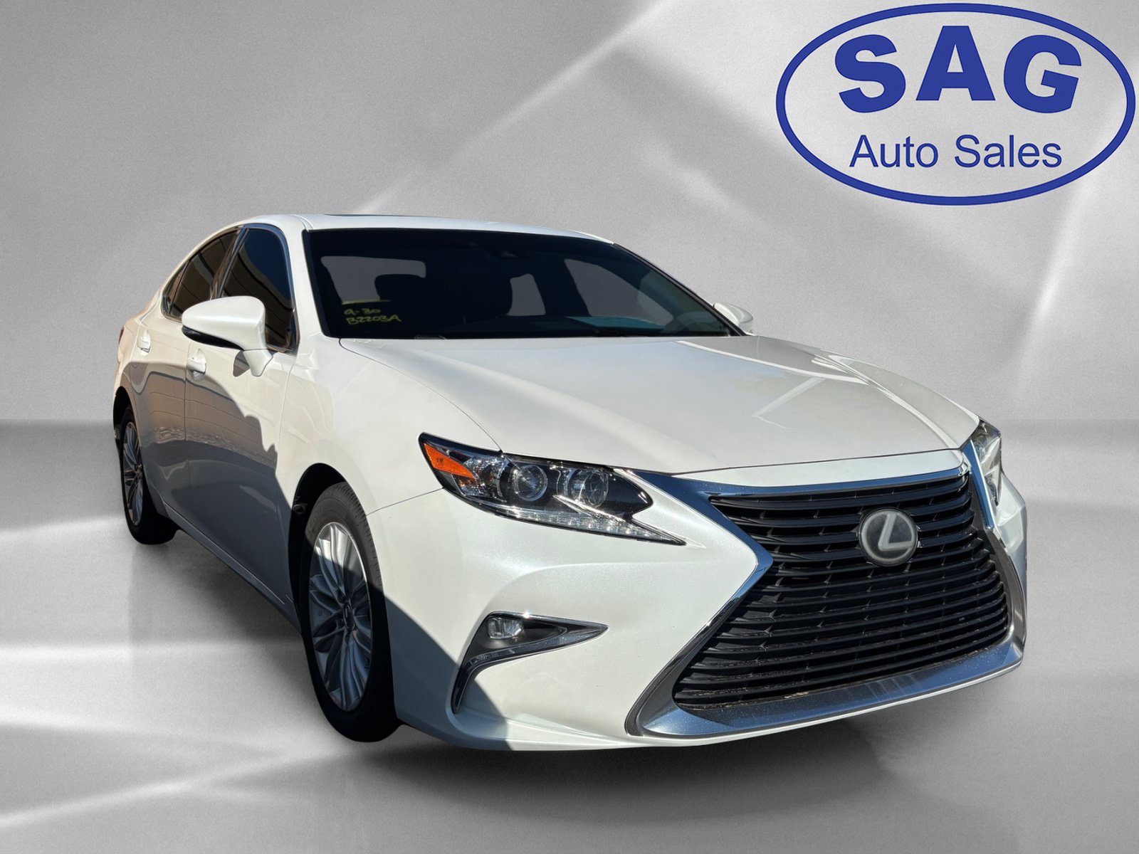 Used 2018 Lexus ES 350 w/ Accessory Package 2 FWD image 2