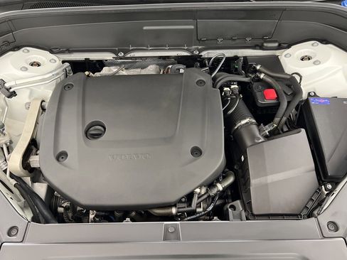 Used 2024 Volvo XC90 B6 Ultimate w/ Protection Package Premier image 26