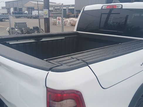 Used 2024 RAM 1500 Laramie AWD/4WD image 8