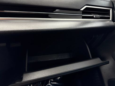 Used 2023 Mitsubishi Outlander SE FWD image 32