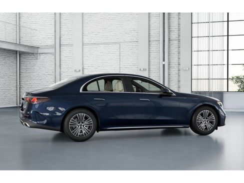 New 2026 Mercedes-Benz E 350 4MATIC Sedan image 18