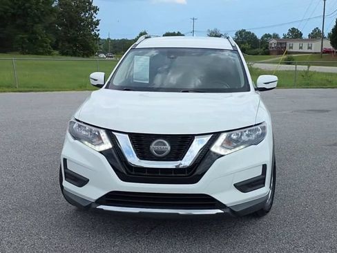 Used 2019 Nissan Rogue SV FWD image 3