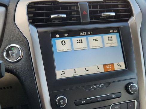 Used 2019 Ford Fusion SE image 39