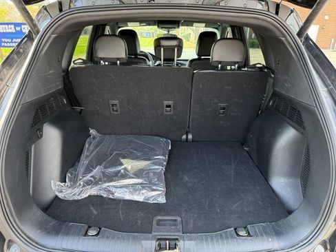 Used 2023 Ford Escape ST-Line image 18