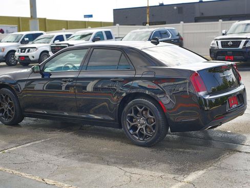 Used 2019 Chrysler 300 S AWD/4WD image 13