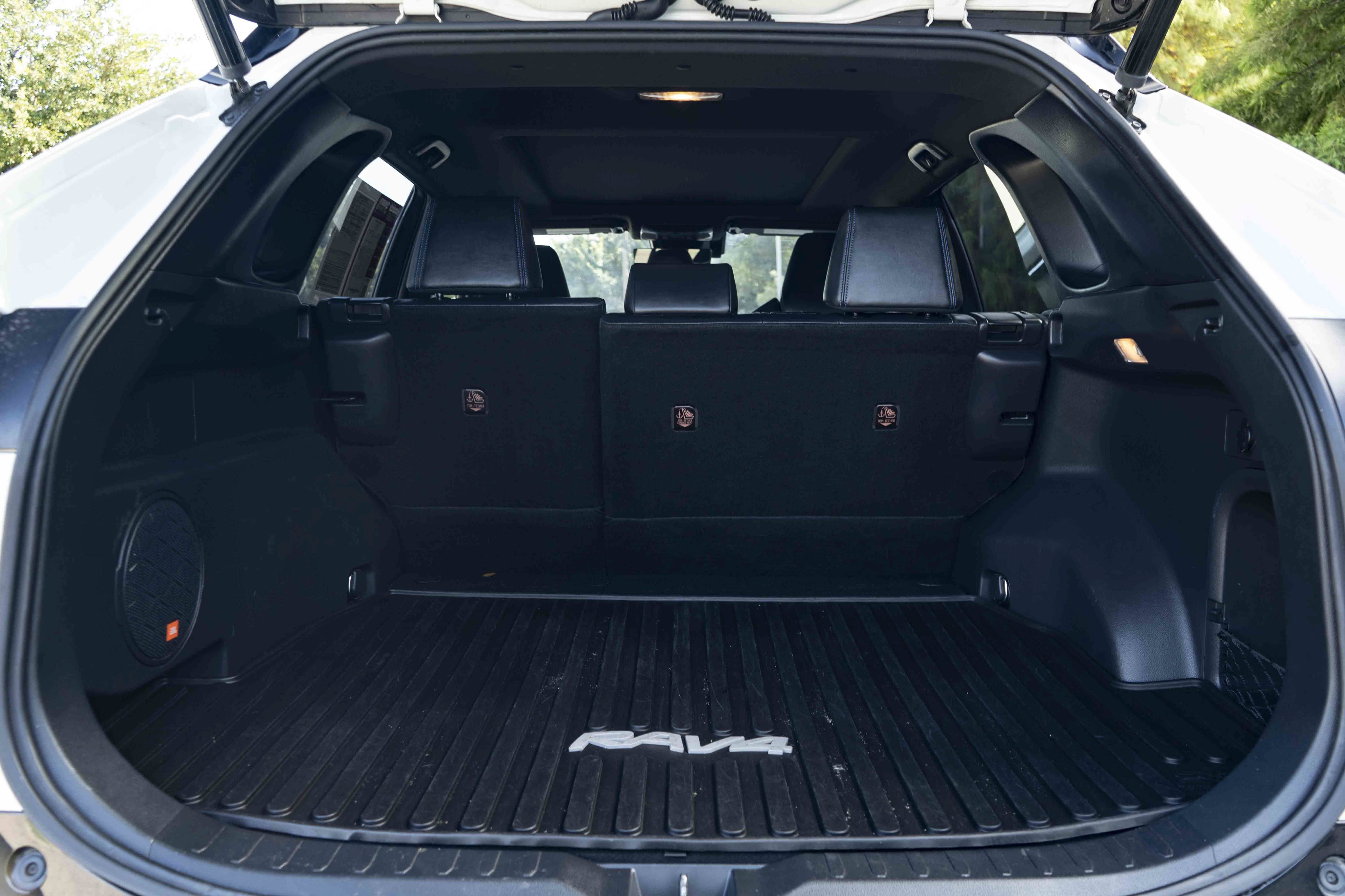 Used 2020 Toyota RAV4 XSE AWD/4WD image 39