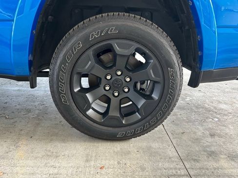 Used 2025 RAM 1500 Big Horn RWD image 18