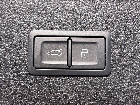 Used 2023 Audi Q5 2.0T Premium Plus w/ Premium Plus Package image 13