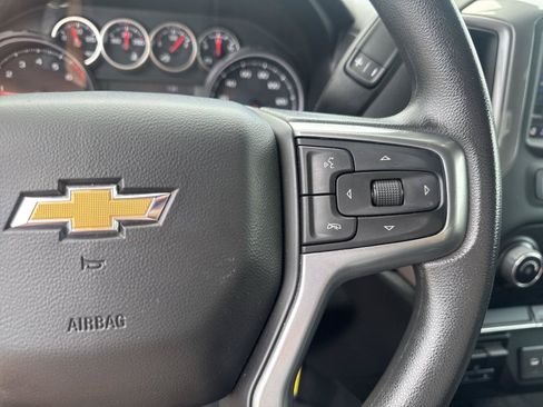 Used 2022 Chevrolet Silverado 2500 Custom w/ Custom Value Package AWD/4WD image 22