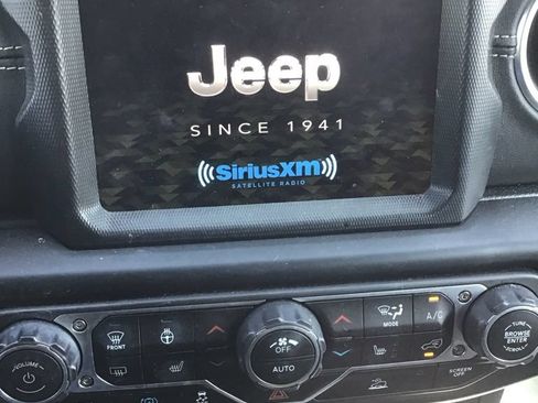 Used 2023 Jeep Wrangler Unlimited Sahara w/ Cold Weather Group AWD/4WD image 11