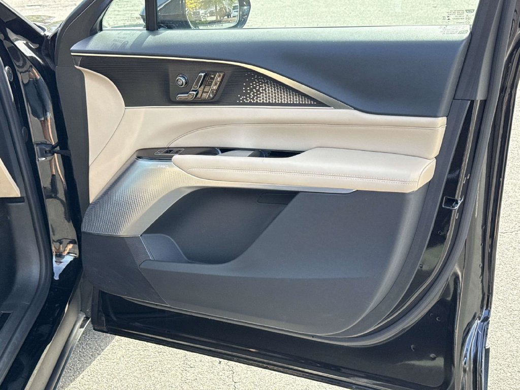 Certified 2026 Cadillac Lyriq Signature Luxury w/ Nappa Leather Package AWD/4WD image 26