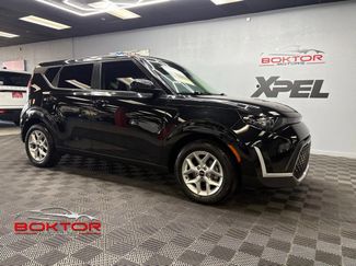 Used 2023 Kia Soul LX w/ LX Technology Package FWD video 1