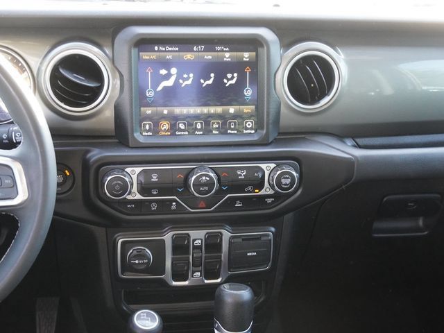 Used 2023 Jeep Gladiator Overland AWD/4WD image 14