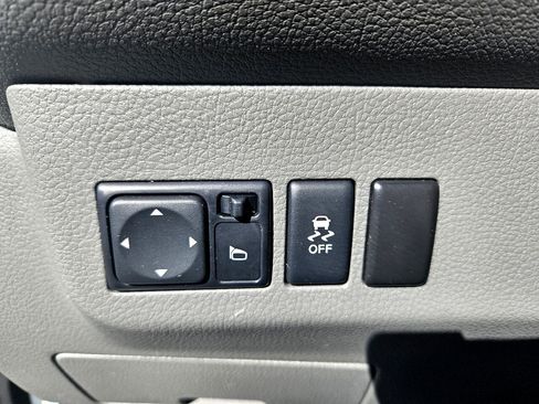 Used 2020 Nissan NV 2500 SV image 14