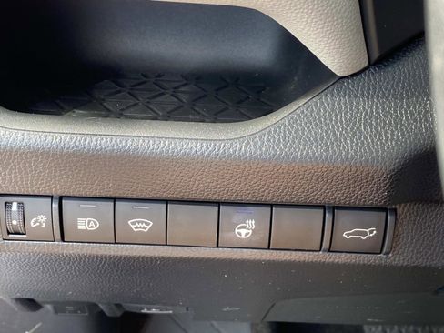 Used 2023 Toyota RAV4 XLE image 23