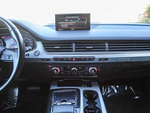 Used 2019 Audi Q7 2.0T Premium w/ Convenience Package image 12