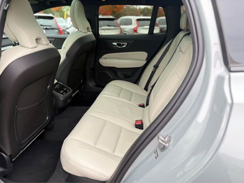 New 2026 Volvo V60 B5 Cross Country Ultra w/ Protection Package Premier AWD/4WD image 12