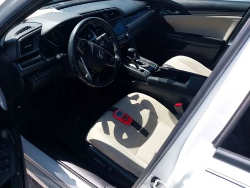 Used 2020 Honda Civic EX image 6