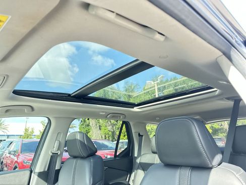 Used 2025 Honda Pilot Touring image 16