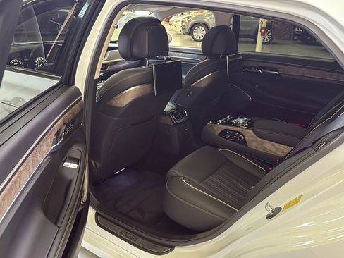 Used 2022 Genesis G90 5.0 Ultimate image 21