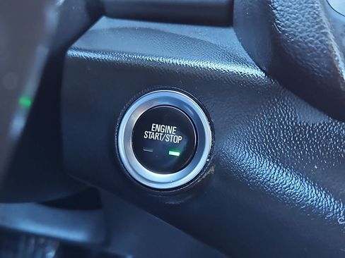 Used 2020 GMC Terrain SLT w/ Preferred Package image 16